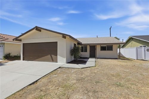 20317 Jersey Ave, Lakewood, CA, 90715-1312 | Card Image