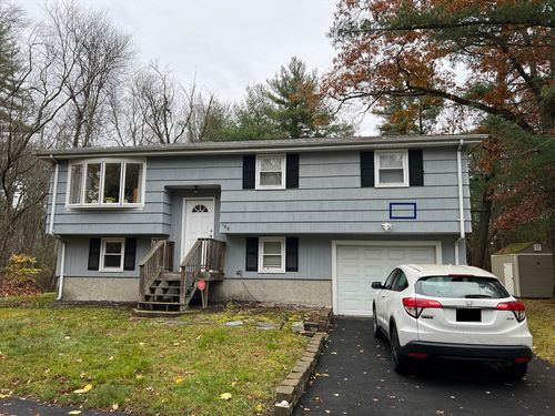183 Oak St, Raynham, MA, 02767-5220 | Card Image