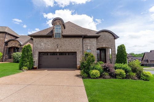 600 Southshore Pt, Mount Juliet, TN, 37122-2663 | Card Image