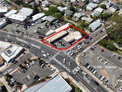 3040 Waialae Avenue, Honolulu, HI, 96816 | Card Image