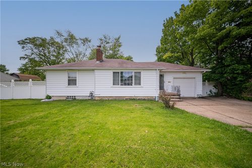 1528 Maryland Ave, Lorain, OH, 44052-3244 | Card Image