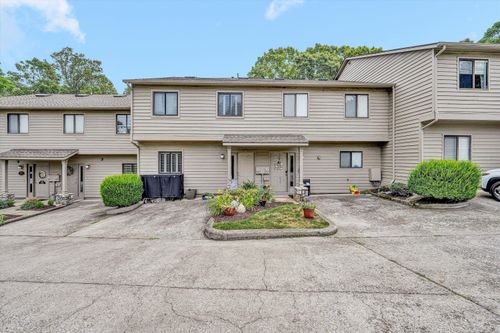 121-219 Shoreline Marina Cir, Moneta, VA, 24121-2396 | Card Image