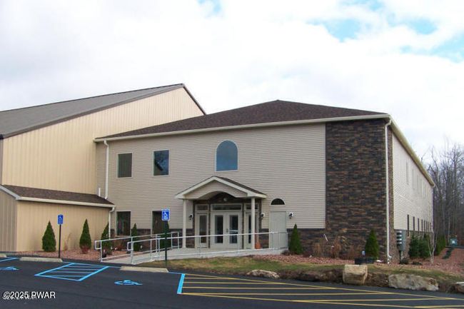 Community Indoor Sports Complex | Image 10