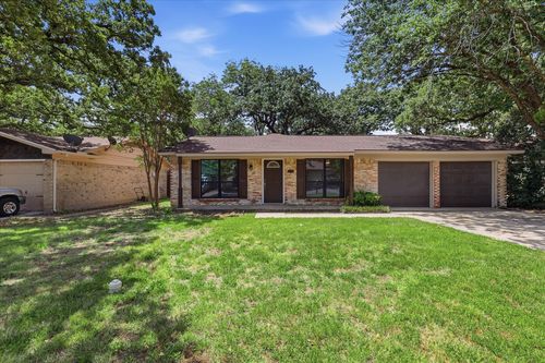 3318 Woodthrush Ln, Denton, TX, 76209-4830 | Card Image