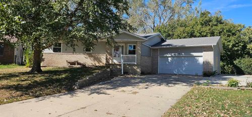 58 Sunset Dr, Dakota Dunes, SD, 57049-5059 | Card Image