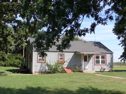 1217 S Mayfield Rd, Caldwell, KS, 67022-8007 | Card Image