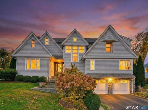 9 Pond Edge Rd, Westport, CT, 06880-6623 | Card Image