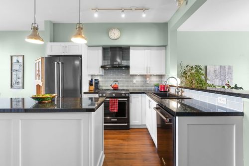 8080 Francis Road, Richmond, BC, V6Y1A4 | Card Image