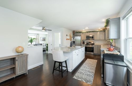 a-31 Orchard St, Haverhill, MA, 01830-5641 | Card Image