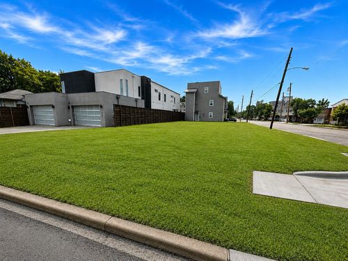 1b-2111 Annex Ave, Dallas, TX, 75204-4603 | Card Image