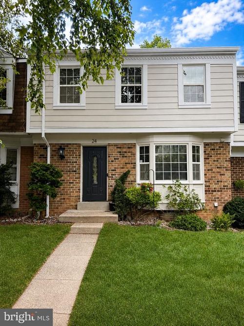 24 Goodport Ln, GAITHERSBURG, MD, 20878-1002 | Card Image