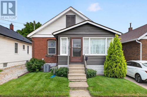 5179 Huron St, Niagara Falls, ON, L2E2K2 | Card Image