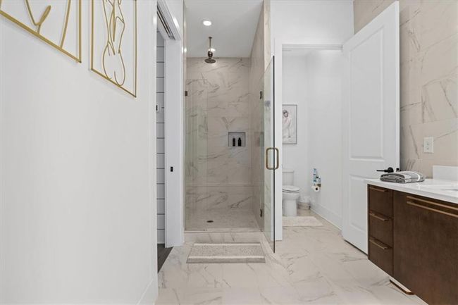 6640 Avis Walk, Townhouse with 3 bedrooms, 3 bathrooms and null parking in Alpharetta GA | Image 33