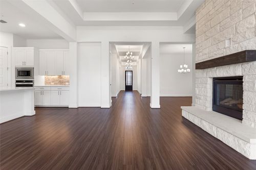 819 Great Lawn Bnd, Liberty Hill, TX, 78642-2501 | Card Image