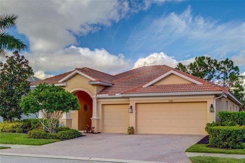 12086 Granite Woods Loop, VENICE, FL, 34292-4140 | Card Image
