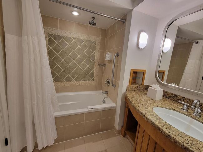 1318 - 2400 E Geneva St, Condo with 1 bedrooms, 1 bathrooms and null parking in DELAVAN WI | Image 9