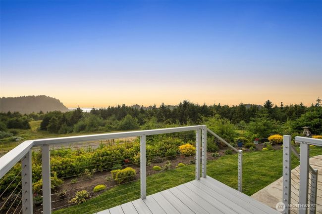 3030 Oceanview Ct, House other with 3 bedrooms, 3 bathrooms and 2 parking in Ilwaco WA | Image 33