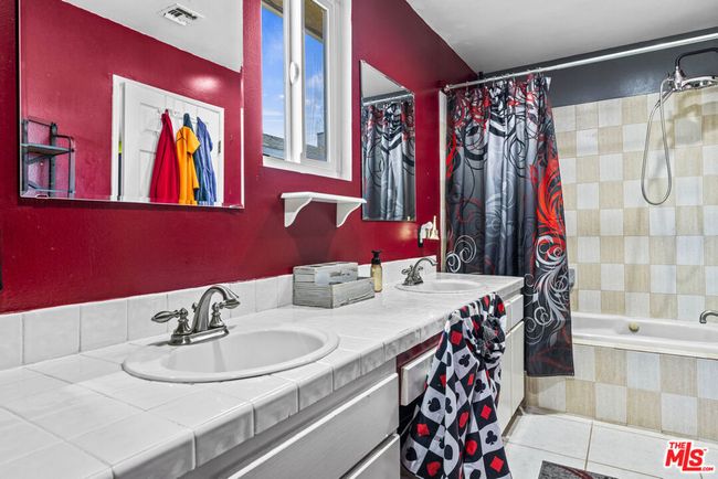 21683 Wo He Lo Trl, House other with 3 bedrooms, 4 bathrooms and null parking in Chatsworth CA | Image 35