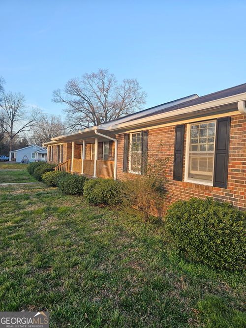 2001 Flannery St Sw, rOME, GA, 30161-6869 | Card Image