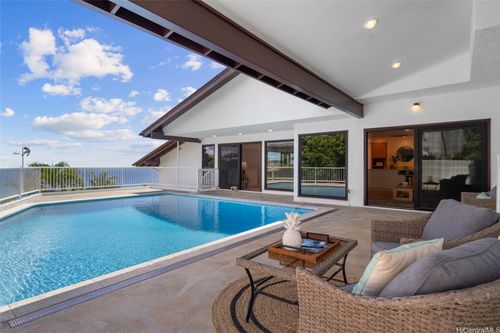 1772 Kumakani Loop, Honolulu, HI, 96821-1351 | Card Image