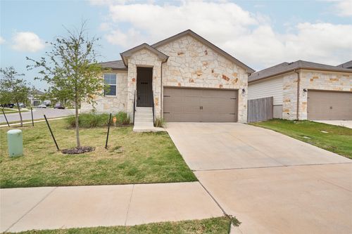 124 Stellar Wind Dr, Georgetown, TX, 78628-3597 | Card Image