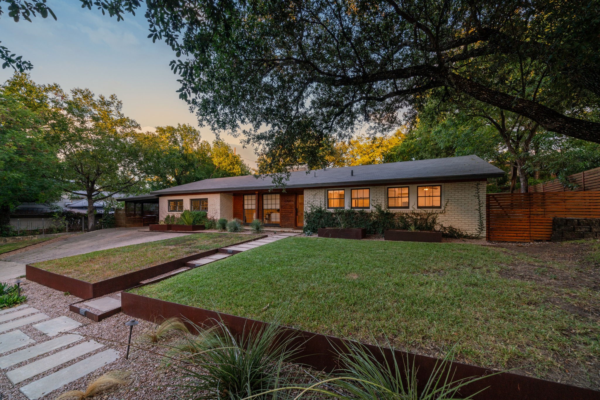 Oakhaven Dr, Austin, TX 78704