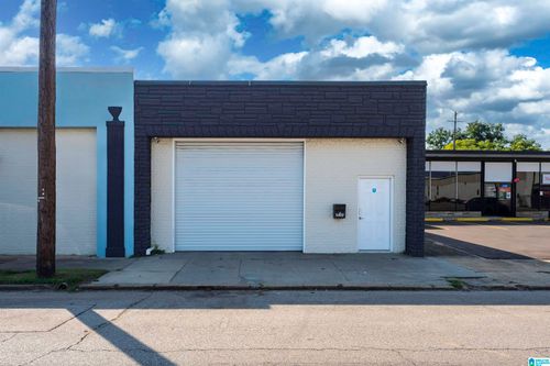 1407 Pinson St, TARRANT, AL, 35217-2520 | Card Image