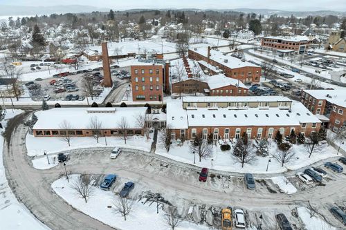 unit-212-66 Landing Ln, Laconia, NH, 03246-3385 | Card Image