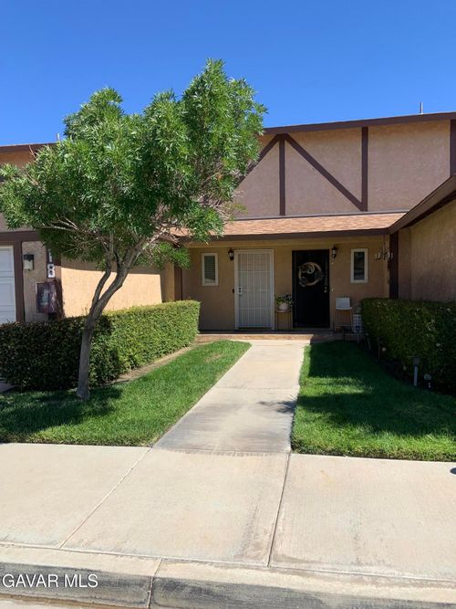 apt-18-43920 Bobby Jones Dr, Lancaster, CA, 93536-6906 | Card Image