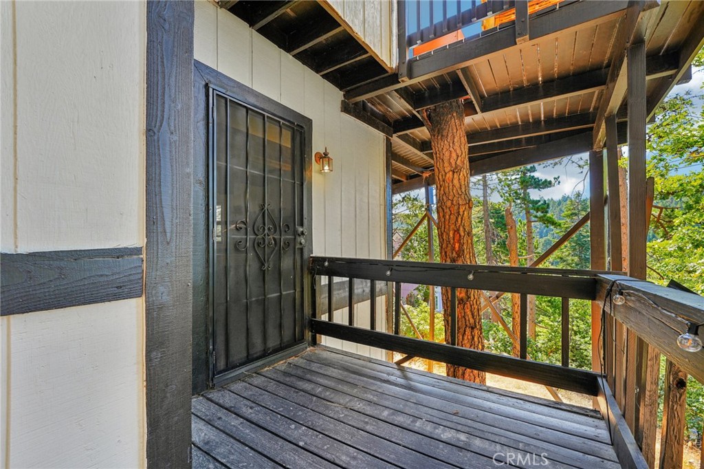 Residential in Lake Arrowhead 4