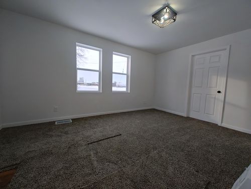 301 N Starke St, Hamlet, IN, 46532-9704 | Card Image