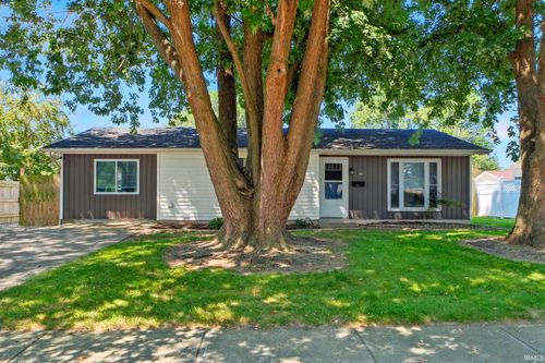 66 Westgate Rd, Bluffton, IN, 46714-1528 | Card Image