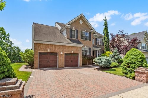 5 Woodfield Ct, Princeton, NJ, 08540-8568 | Card Image