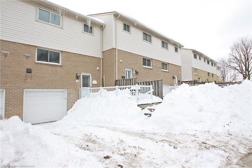 9-51 Caroga Crt, Hamilton, ON, L9C7C2 | Card Image