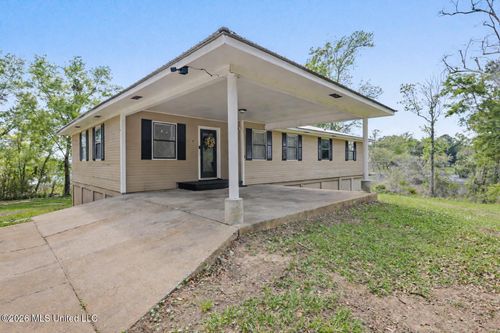 4707 Griffin St, Moss Point, MS, 39563-2418 | Card Image