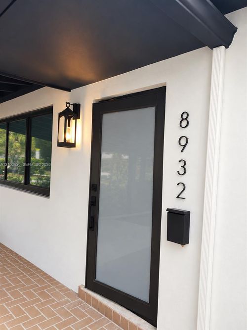 8932 Ridgeland Dr, Cutler Bay, FL, 33157-7150 | Card Image