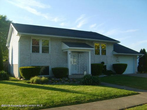 107 Donny Dr, Taylor, PA, 18517-9706 | Card Image