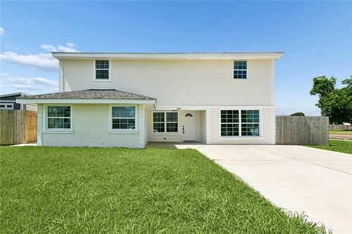 300 Chinchilla Dr, Arabi, LA, 70032-2011 | Card Image