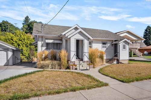 201 E Cooper St, Colfax, WA, 99111-1901 | Card Image