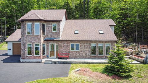 1774 Waverley Rd, Waverley, NS, B2R1Y3 | Card Image