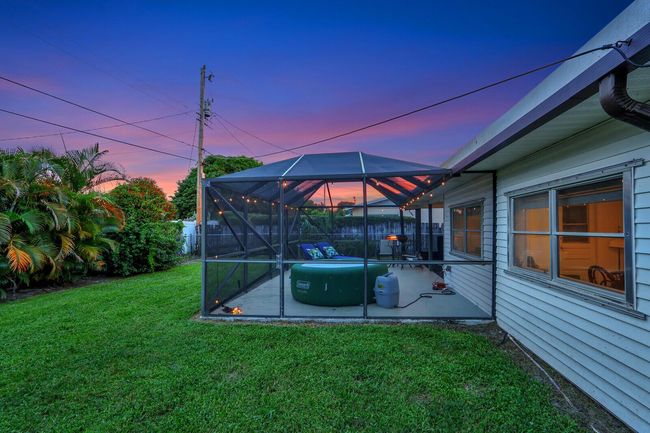 2346 N Wallen Dr, House other with 3 bedrooms, 2 bathrooms and null parking in West Palm Beach FL | Image 4