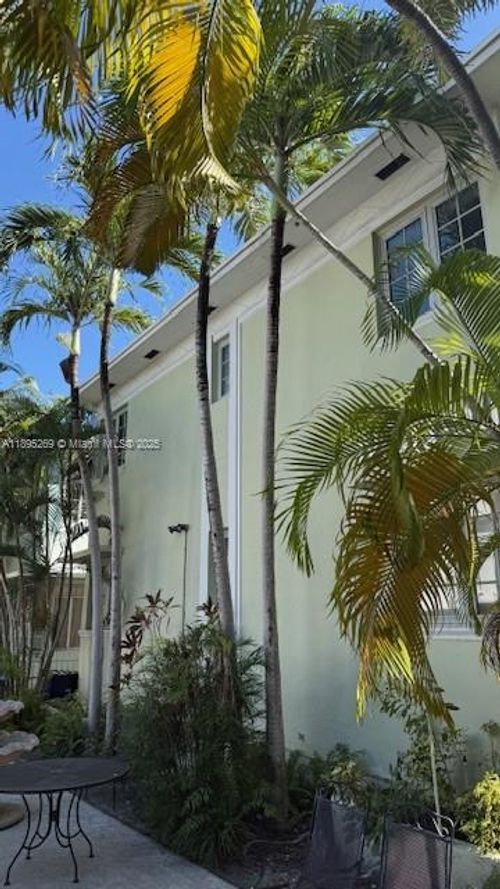 apt-11-1561 Lenox Ave, Miami Beach, FL, 33139-3360 | Card Image