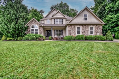 5736 Silvertree Ct, Madison, OH, 44057-1771 | Card Image