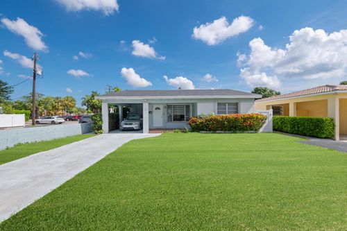 27 Se 6th St, Dania Beach, FL, 33004-4145 | Card Image