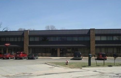 3757 Commerce Ct, Wayne, MI, 48184-2803 | Card Image