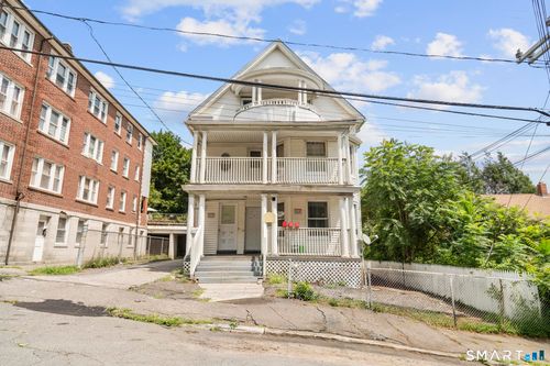 12 Aetna St, Waterbury, CT, 06704-3027 | Card Image