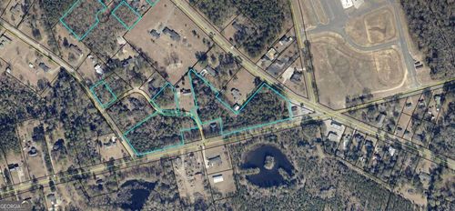 004 Gundy St, Glennville, GA, 30427-2945 | Card Image