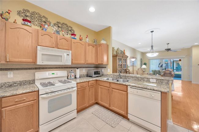 31940 Stillmeadow Dr, House other with 3 bedrooms, 2 bathrooms and null parking in WESLEY CHAPEL FL | Image 31