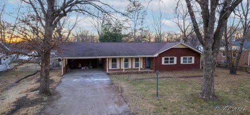 2823 Laurie Dr, West Plains, MO, 65775-1562 | Card Image