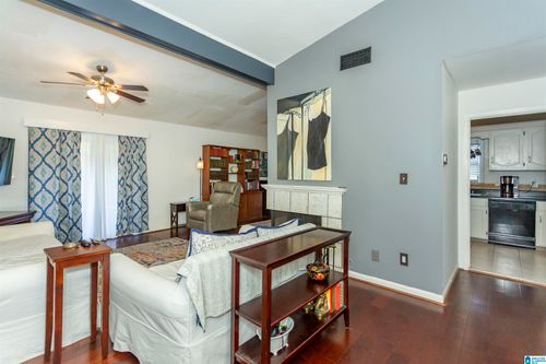 145-145 W Green, Vestavia, AL, 35243-1882 | Card Image